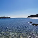 Apartament Crostar