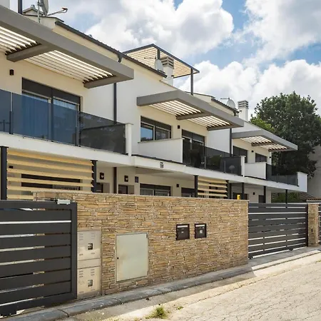 Crostar ペシュチャーナ・ウヴァラ