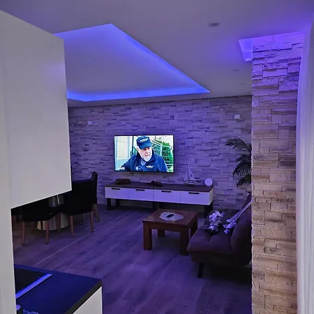 Apartamento Crostar *