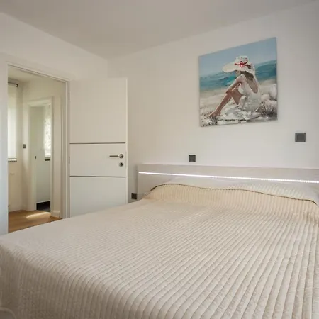 Crostar Apartment Pjescana Uvala