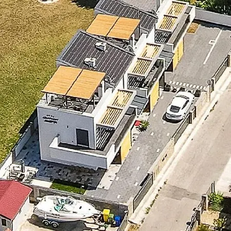 Crostar Pjescana Uvala