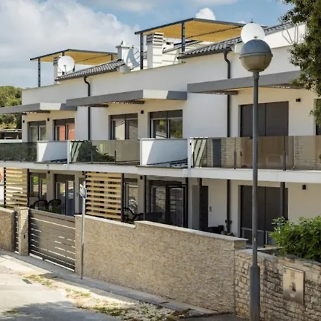 Apartamento Crostar Pjescana Uvala